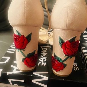 Wild Diva Lounge Heels, Black, Rose Heel size 10